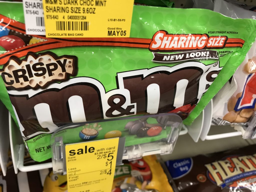 M&M's Crispy Chocolate Candy, Sharing Size - 8 oz Bag 