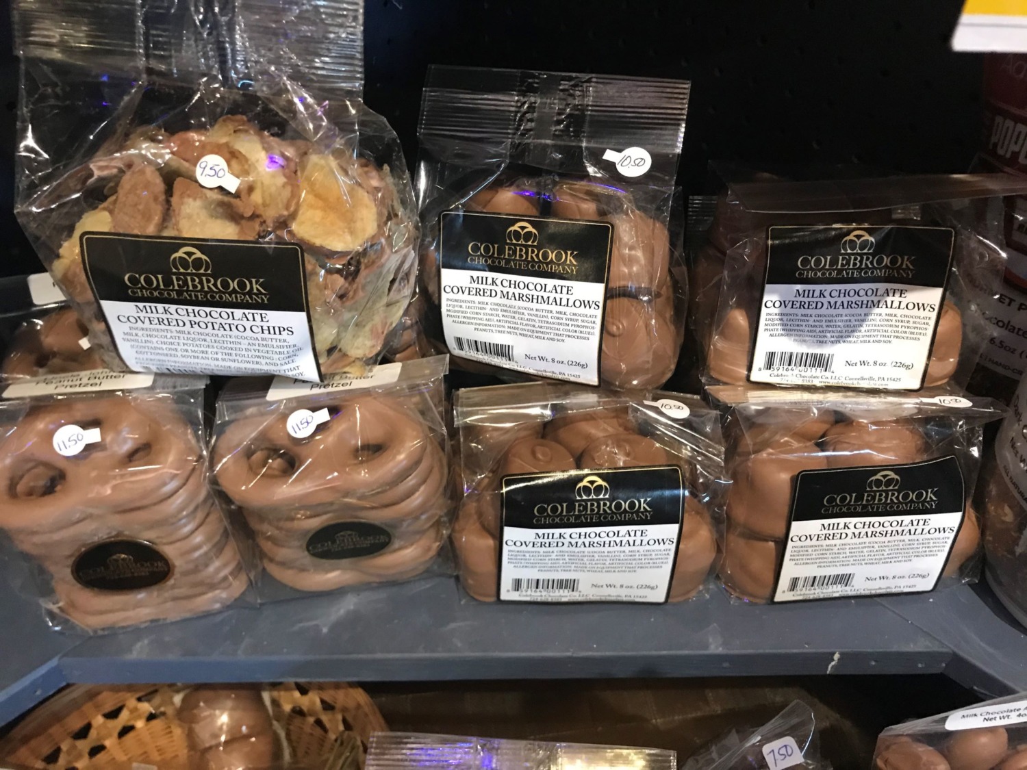 Christmas Shop in Chalk Hill, Pennsylvania Sharing Horizons