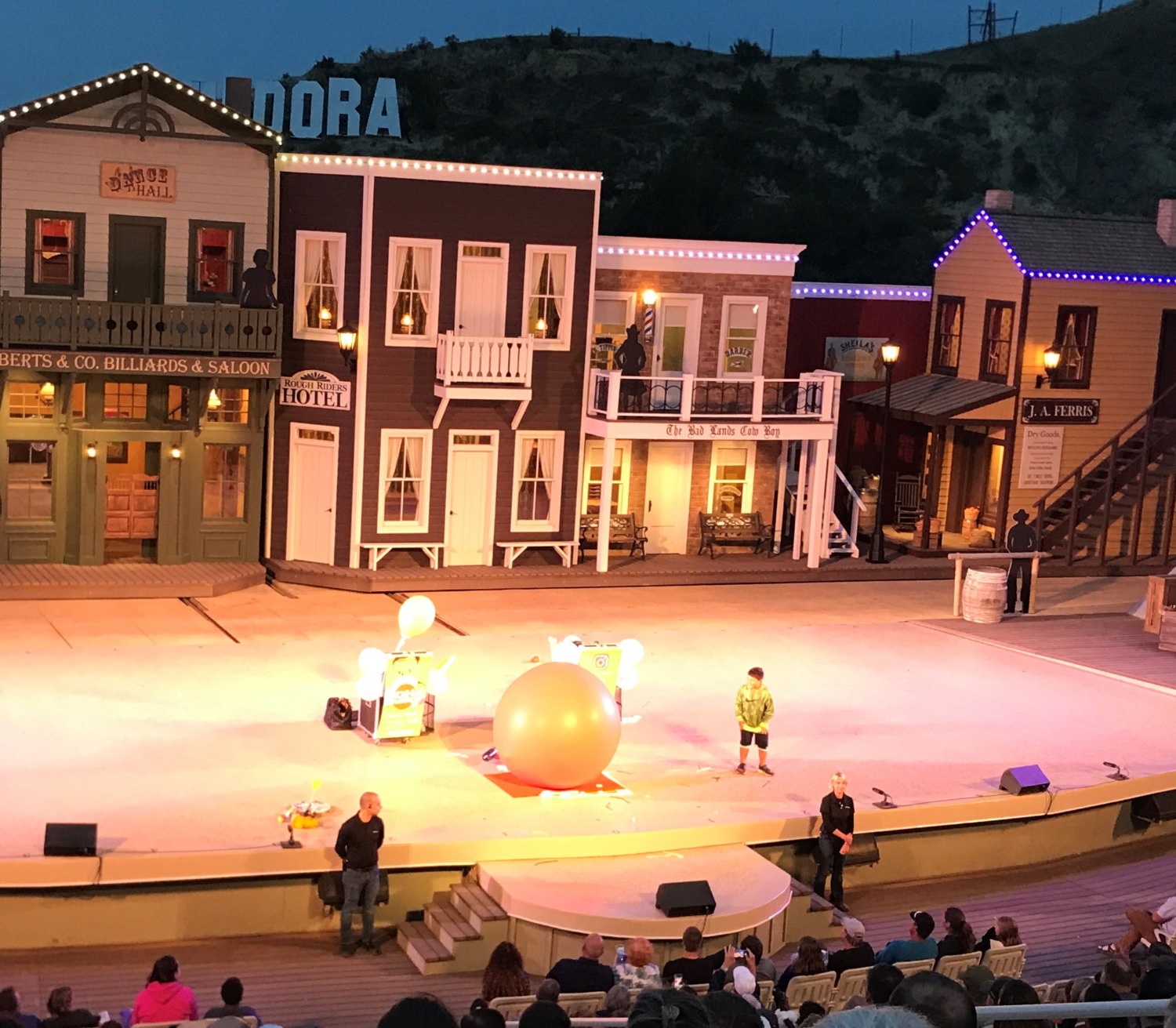 Medora Musical and Pitchfork Fondue Sharing Horizons
